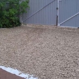 Koji materijal položiti ispod ruševina da trava ne raste